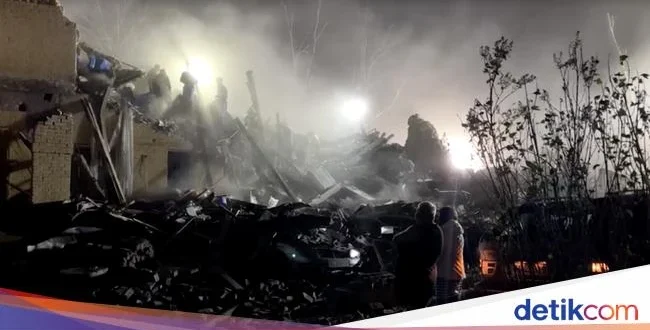 Serangan Rusia di Ukraina Timur: Dua Bangunan Terbakar, 1 Tewas