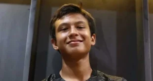 Simon Tahamata Ungkap Keterlambatan Seleksi Talenta Muda Indonesia