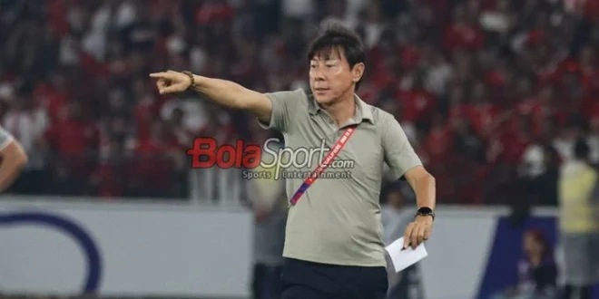 2 Calon Pelatih Timnas Indonesia: Reaksi Netizen & Seleksi 2025