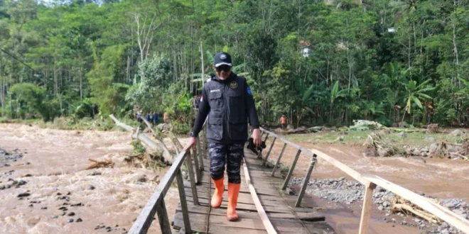 30 KK Terisolasi Banjir Bandang Probolinggo: Dampak & Upaya Evakuasi