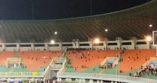 Analisis Ricuh Fans India Lempari Kursi Saat Messi Tiba Tertunda