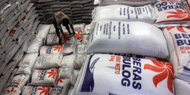 BULOG Distribusi 5.000 Ton Beras di Sumatera Utara Lengkap