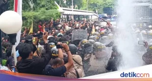 Kerugian Polisi Rp1,2 M Akibat Ricuh di Mata Elang Kalibata