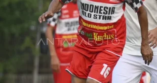 Laga Amal Legenda Sepak Bola Indonesia di Sumatra 2025