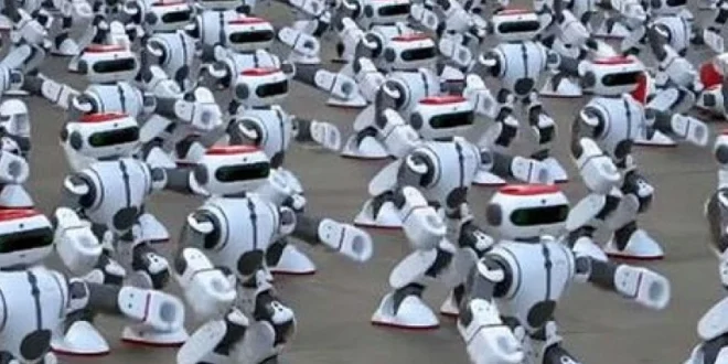 Robot Humanoid Berjalan 100 Km Pecahkan Rekor Dunia Guinness