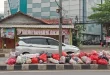 Sampah Menumpuk di Puskesmas Serpong 1 Ganggu Akses Warga