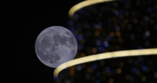 Supermoon Tutup Tahun 2025: Fenomena Langka Bulan Purnama Terbesar