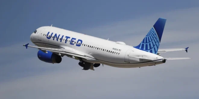 United Airlines Gagal Mesin Lepas Landas, Pendaratan Darurat Aman