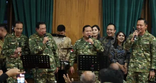 Prabowo Nyanyi Bersama Pengungsi di Malam Tahun Baru 2026