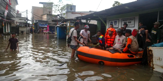 Waspada Banjir Rob Jakarta 3 Februari: Peringatan BPBD & BMKG